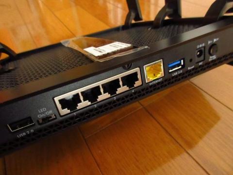 自宅内のネットワークの構成にあわせて配線をおこなう