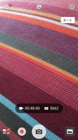 動画が約 40:00 分で写真は約 5,662 枚を本体に保存することができる