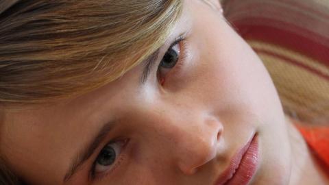 Canon EOS X7iサンプル画像から編集(3200 x 1800にトリミング)した原画像