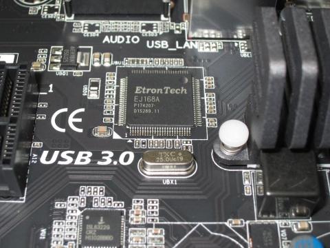 バックパネル用USB3.0チップ