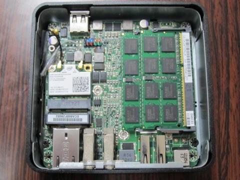 メモリとWLANを入れたところ