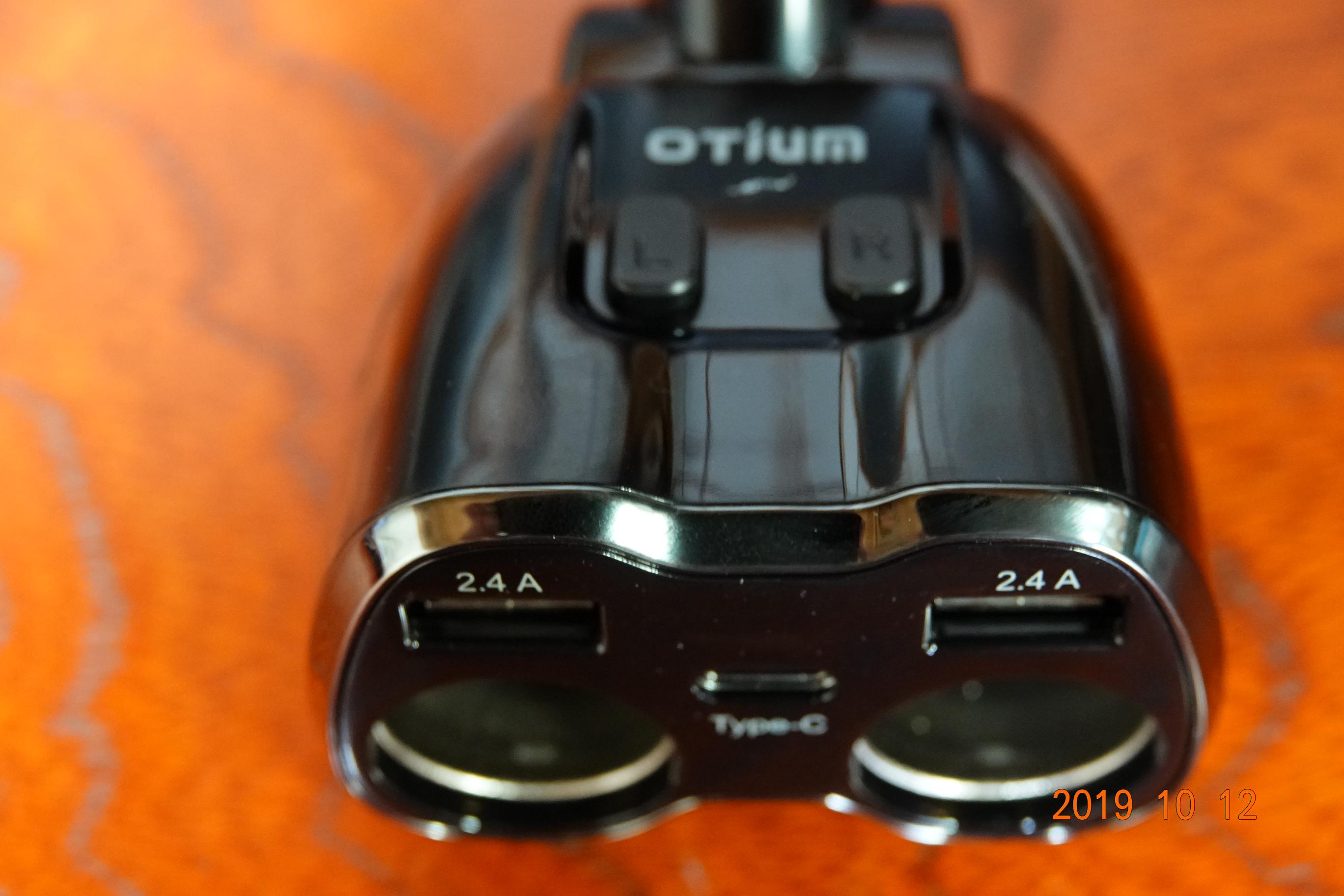 ヒューズ交換可能 シガーソケット2連 Otium シガーソケット 2連 10aヒューズ進化版 二年保証期間 2usb 1type C充電ポート 首強化 配線不要 シガーライター分配器 カーチャージャー 車載充電器 増設 独立スイッチ付き 電圧測定 12v 24v対応 ヒューズ交換可能