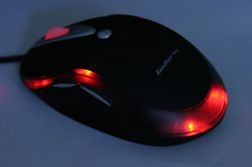 本当はゲ ミングマウスだったのだ メインｐｃ用で使ってます 有線ならコレ 使い易いです Dospara Galleria Laser Mouse Glm 01のレビュー ジグソー レビューメディア