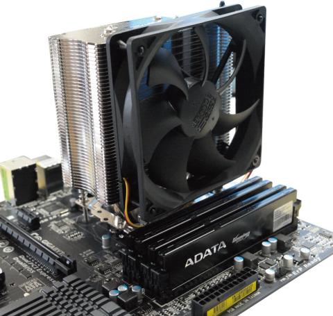 マザーボードに取り付けた状態