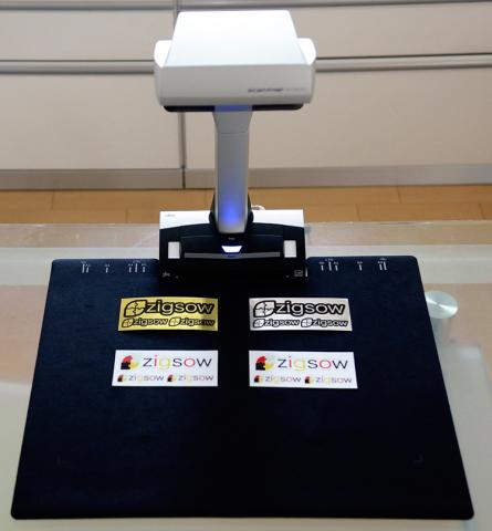 金銀シールスキャンの様子