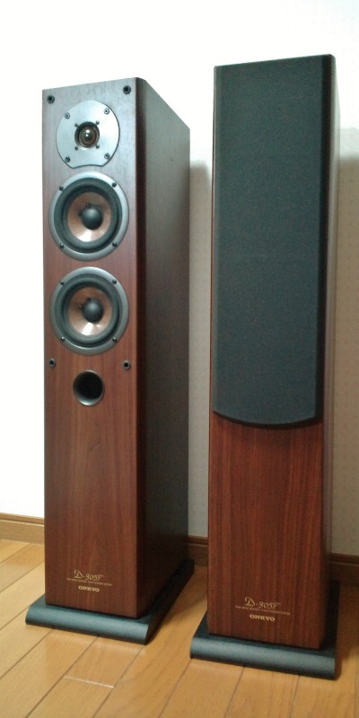 11年前の中の下くらいのトールボーイスピーカー - ONKYO D-305F トール 