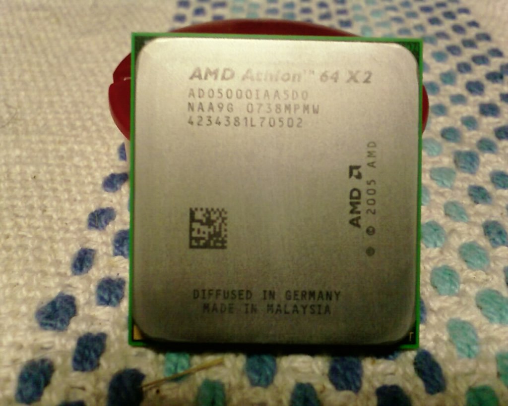昔は良かった - AMD Athlon64x2 EE 5000+ (2.6GHz/L2=512KB×2/65W/SocketAM2)のレビュー