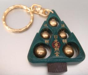 鈴の音が願いごとをかなえてくれそうに感じます 日光東照宮 諸願成就 お守りのレビュー ジグソー レビューメディア 鈴の音が願いごとをかなえてくれそうに感じます 日光東照宮 諸願成就 お守りのレビュー ジグソー レビューメディア