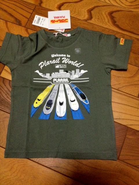 ユニクロ トミカプラレールのtシャツ プラレールグラフィックｔ 110cmのレビュー ジグソー レビューメディア