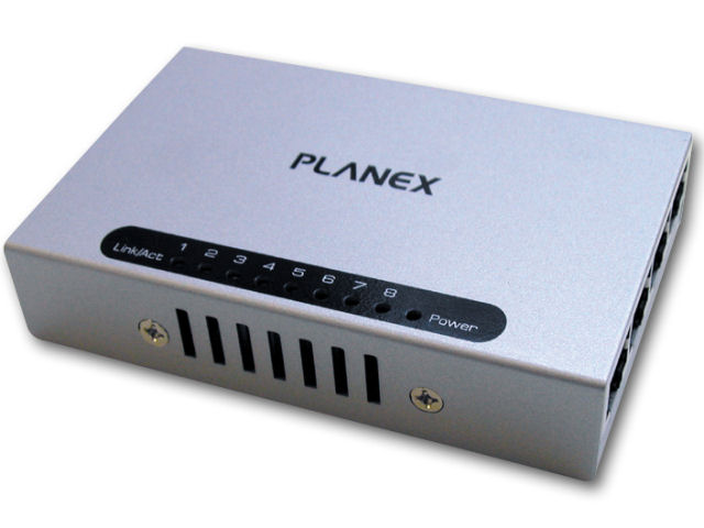 USB電源供給HUBながら、8ポート対応。 - PLANEX 8ポート 10/100M スイッチングハブ FX-08Miniのレビュー