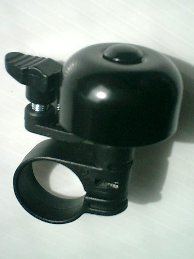 100均プラス96円の自転車ベルの実力は コーナン 自転車用ベルミニ ブラック Kg23 6580のレビュー ジグソー レビューメディア