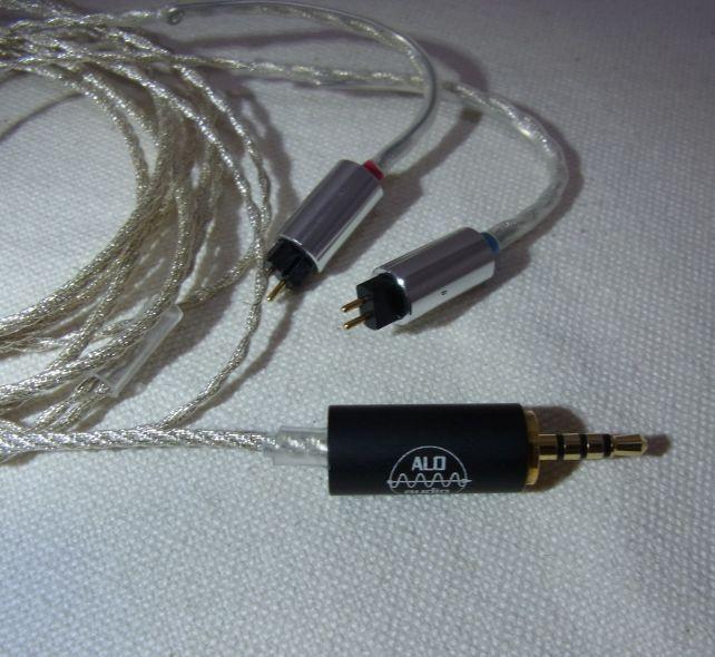 素直な音で全体的な底上げができる 銀メッキ銅線 Alo Audio Tinsel Earphone Cable Custom 2 5mm Alo 4266のレビュー ジグソー レビューメディア