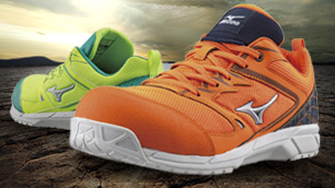 夏場の足ムレを抑えるミズノのワークシューズ「プロテクティブスニーカー オールマイティ VS」