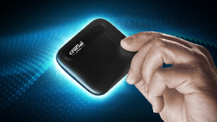 小型で軽量! なのに大容量!!「Crucial X6 Portable SSD」を持ち歩こう