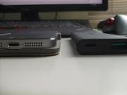 厚みもiPhoneとほぼ一緒