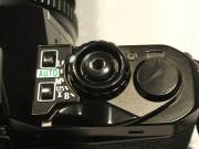 軍艦部右側。左側のスイッチはシャッター速度可変用