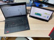 実際に接続したところ。左は15インチのThinkpad