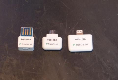 TransferJet アダプター