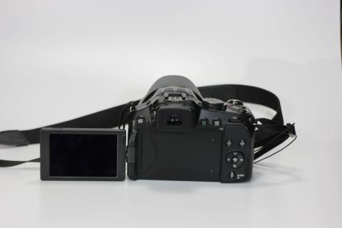 バリアングル液晶