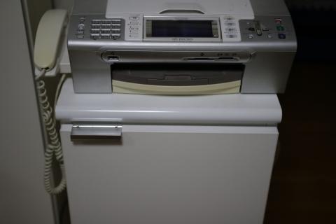 ケーブルTV装置収納、FAX台