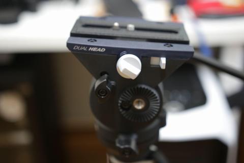 ビデオチルト雲台