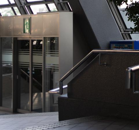 等倍切抜きEF28mm