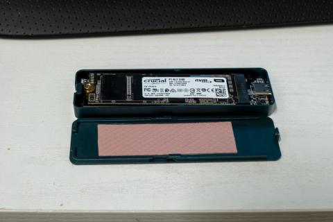 Thermal grizzly 放熱シート