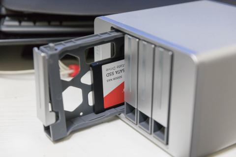 WD RED SSDX4で構成