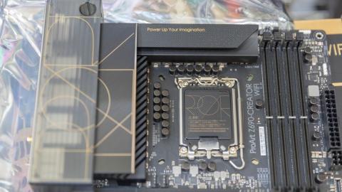 CPU電源コンデンサー