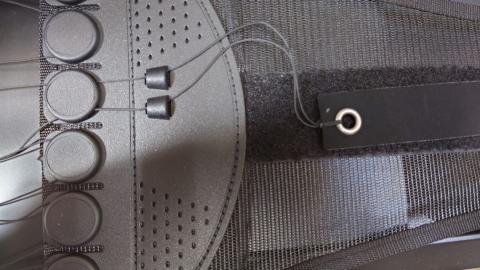 ひもでコントロール