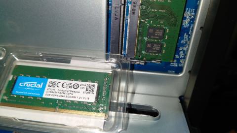 増設メモリー