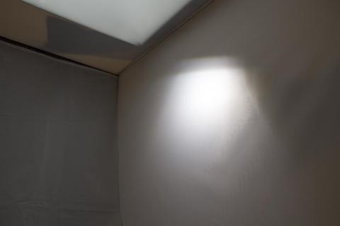 (実際はもっと明るいです)