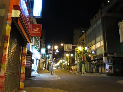 AUTOモード、1/60秒、f/1.8、ISO 800