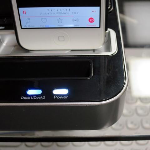 Dock1:青色、Dock2:緑色