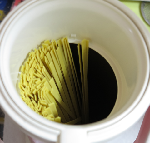 ポットで茹でてから