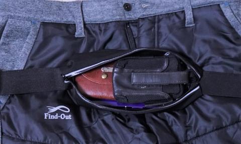 荷物を体に固定してブレを無くす