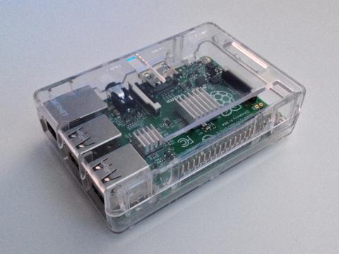 B+/2B対応でUSBポート4個。