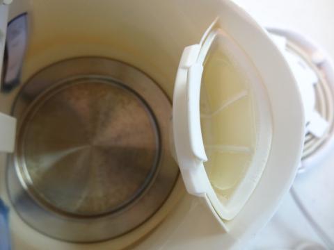 旧製品の注ぎ口