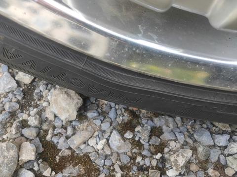 ピンチカットと思われるふくらみ