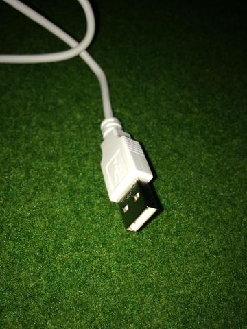 付属USBケーブル