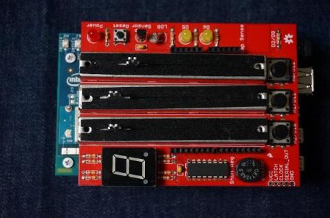Edisonキットfot Arduinoに取り付けた状態