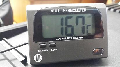 (OUT:筐体外の温度(室温))