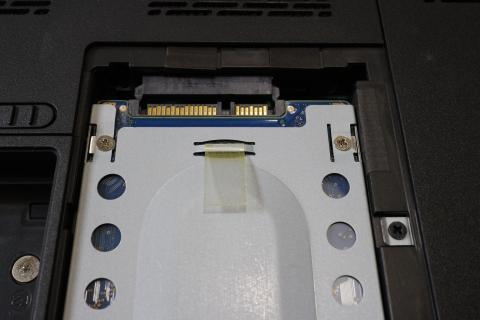 すると外れます