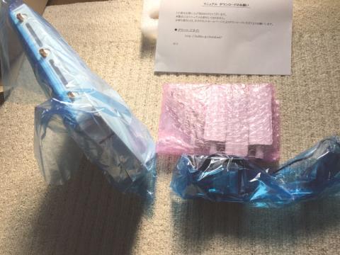 ▲箱の中身。通常の製品よりは簡略化されている