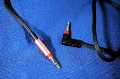 ▲3.5mmステレオミニ端子ケーブル(アンバランス用)