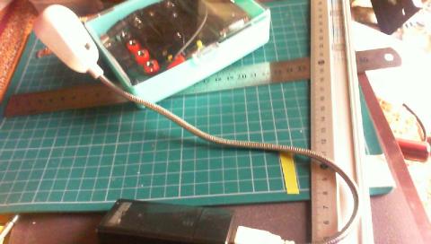 セリア USB充電器、LEDライト