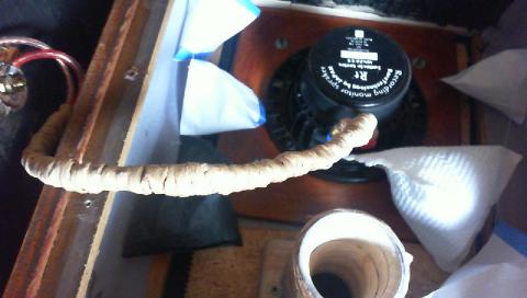 内配線に防振用に紙紐を巻いてます