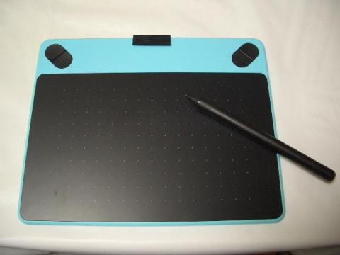 WACOM INTUOS DRAW Creative Pen Tablet S CTL-490B0（外観）