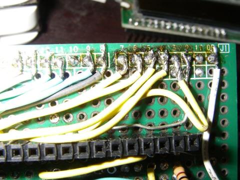 プロトシールド基板を使いまわしたので表配線。