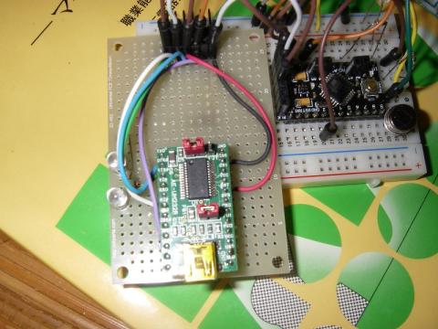 UM-232Rを取り付けます。電源はバスパワーです。